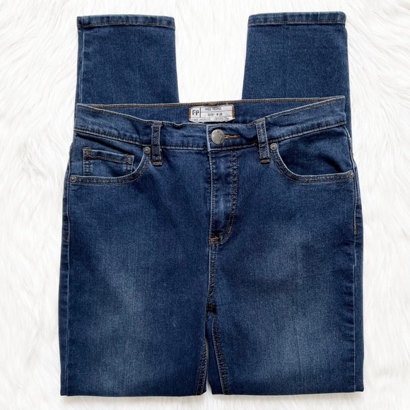 Free People High Waist Medium Wash Cropped  Skinny Jeans - Picture 5 of 10